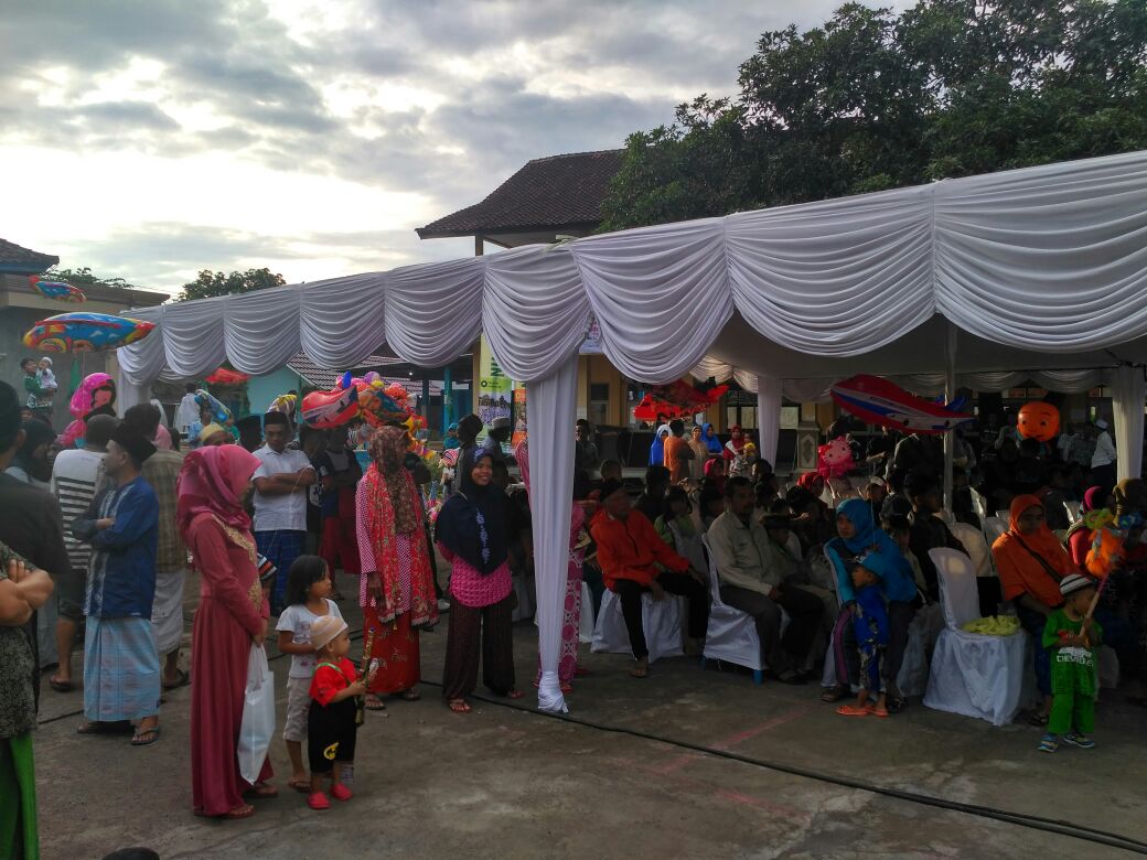 WartaNU's tweet photo. Semarakkan Munas Alim Ulama dan Konbes NU, Lazis PBNU gelar sunatan massal di Lombok https://t.co/RR0kdsyvq1