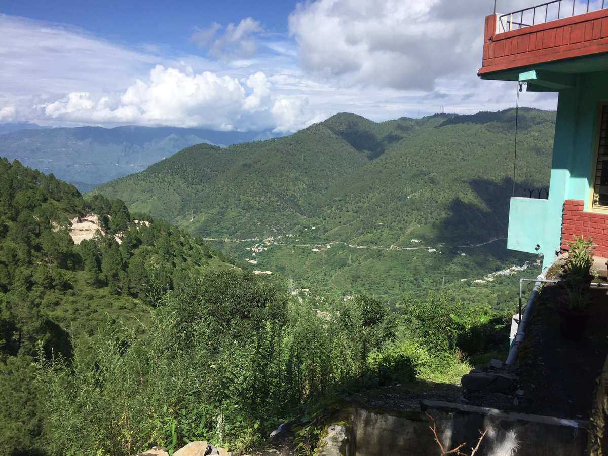 nktrawat's tweet photo. #Uttrakhand #Pauri #Kotrisain #Vanvasa https://t.co/vYEZFkQpNQ