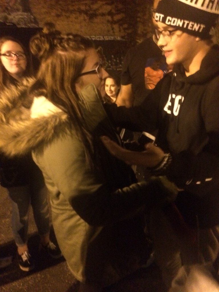 kira_chelle00's tweet photo. #JackAndJackFansLoveBEG Don’t make me BEG you to watch the video y’all :) https://t.co/R2isYRjqm8 #BEGMusicVideo https://t.co/kmeTtDeUfX