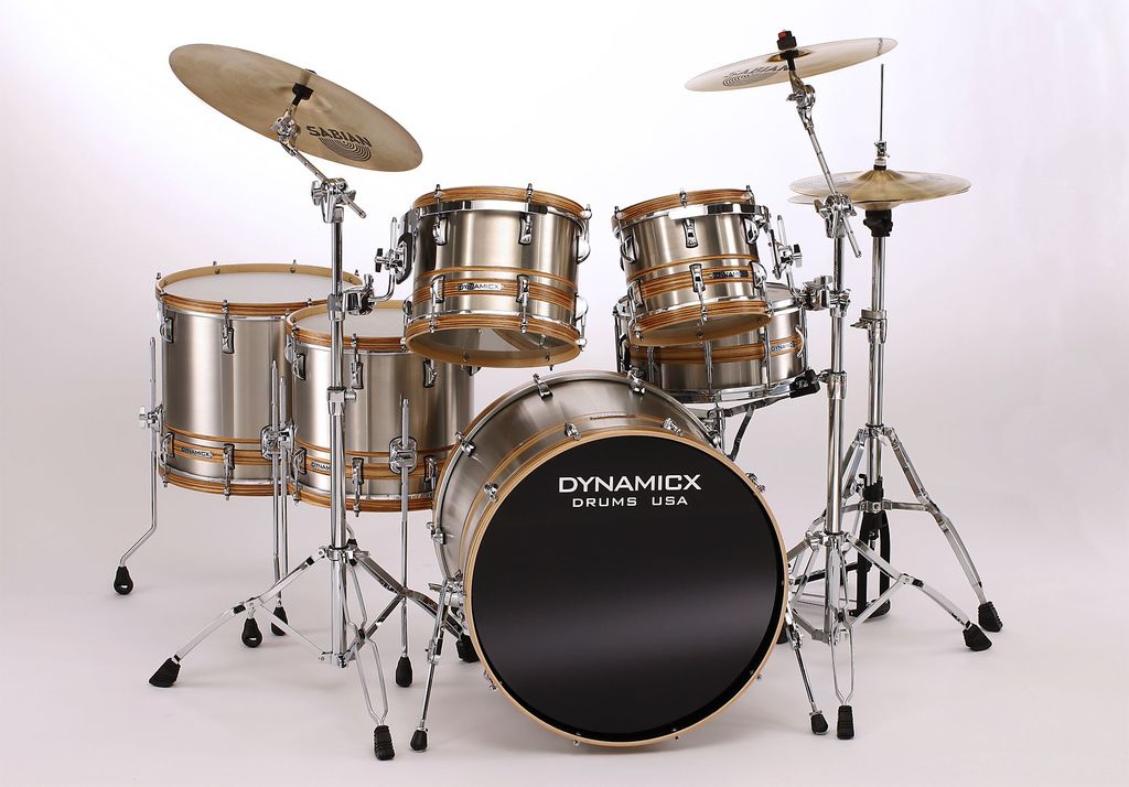 VicsDrumShop's tweet photo. Check out this stunning used 6 piece dynamicx steel kit. Come into Vic’s Drum Shop today and bring home a truly special one-off kit for an incredible price! #vicsdrumshop #chicago #chicagodrums #dynamicxdrums https://t.co/W3w9DJPHie