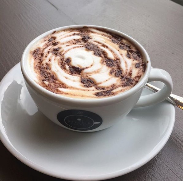 #latteartlondon #latteart #coffeelondon #richmonduk #hotchocolate #italianhotchocolate
