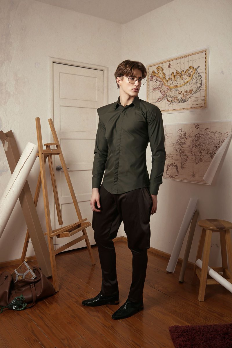 NEW COLLECTION!! Otoño / Invierno 2017-18 "MILO". Foto: Oscar Valle. Modelo: Tom S. <a href="/BANG_Management/">BANG! Management</a>  Maquillaje y peinado: Adisson Alvarez.  #ManeroMenswear #modahombre #HechoEnMexico #modanacional #Milofw17 #Atlantis