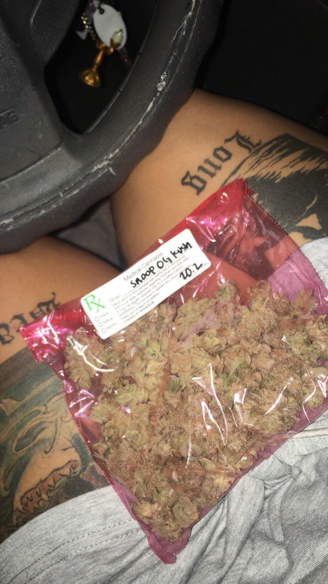 McColdy00's tweet photo. i deliver discreetly (702) 500-4137 or (904) 601-4399 https://t.co/okUcCPFW9O