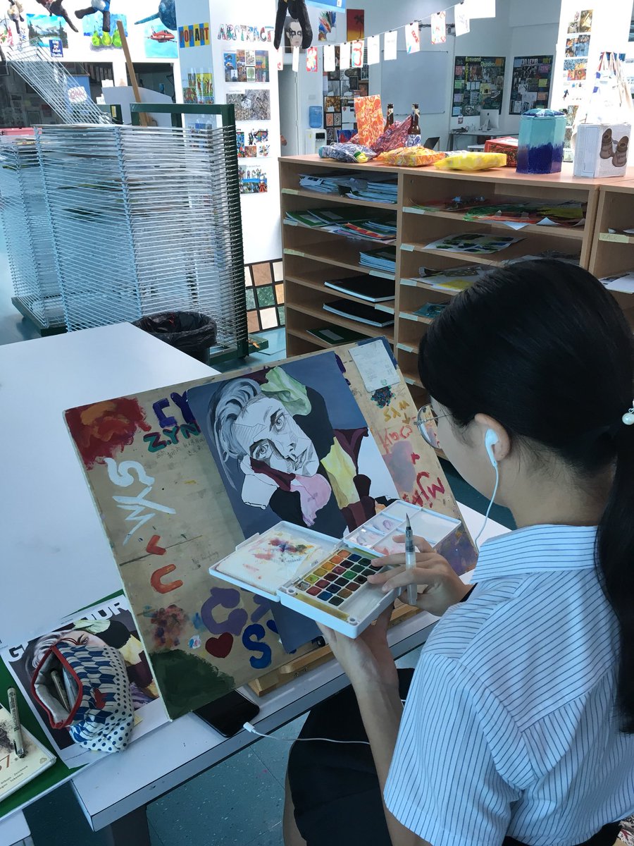 artECiM's tweet photo. Y9 final pieces are well under way. #picassoinspired https://t.co/gmwSP3gcZC