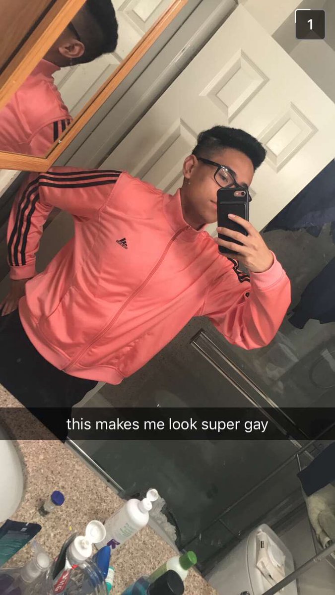 filipinatrash's tweet photo. #asiantwitter #asiansbreakingtwitter #asiansingeneral #asians #Tpumps #raves #SanJose #minkeyelashes #ABGs #asiansfromthasuburbs #DailyShitty https://t.co/2me9iWTAiq