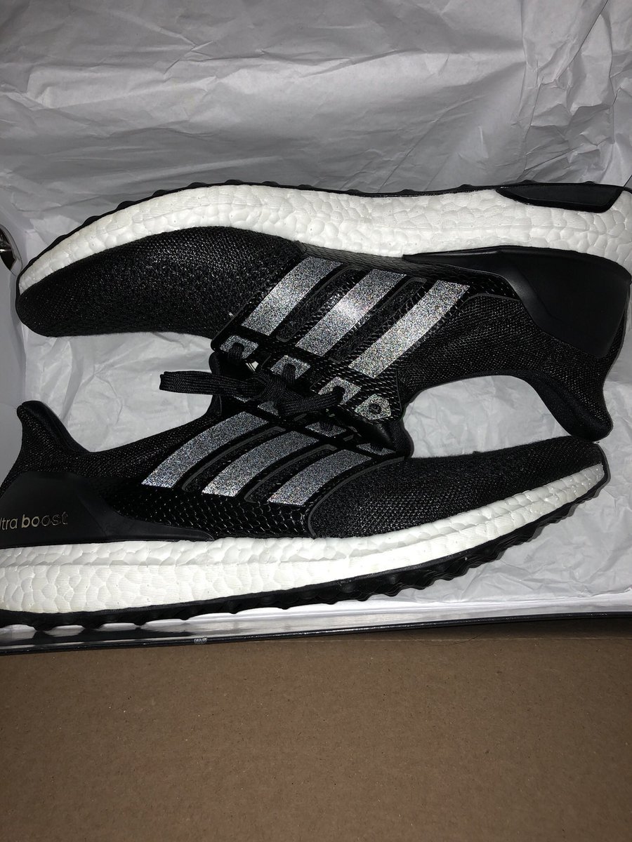 D_Gaffan's tweet photo. J&amp;D Black 11.5 Ultra Boost 1.0. Details on this pair are ridiculous. #boost #boostvibes #boostszn #boostonly #boostOG #boosts #GOAT #stockx #kicksonfire https://t.co/bsDGdUGWoe