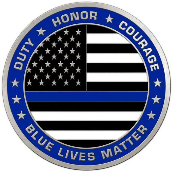 paulypkny's tweet photo. #BackTheBlue #HeroCops #ThinBlueLine #EnoughAntiCopBS💩 #CopsForCops #BlueLivesMatter #ProtectingWithPride #ThankaPoliceOfficer ! #MAGA🇺🇸✊🏻 #TrueBlue💙🇺🇸 https://t.co/2E4dUyQzj6