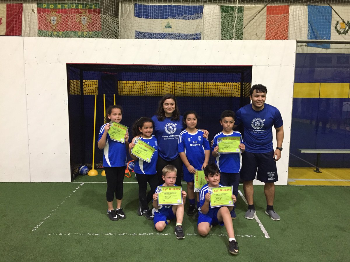 SNFliveOfficial's tweet photo. Ending our Fall 2017 session! ⚽️💙 https://t.co/zBl1PEeDyb