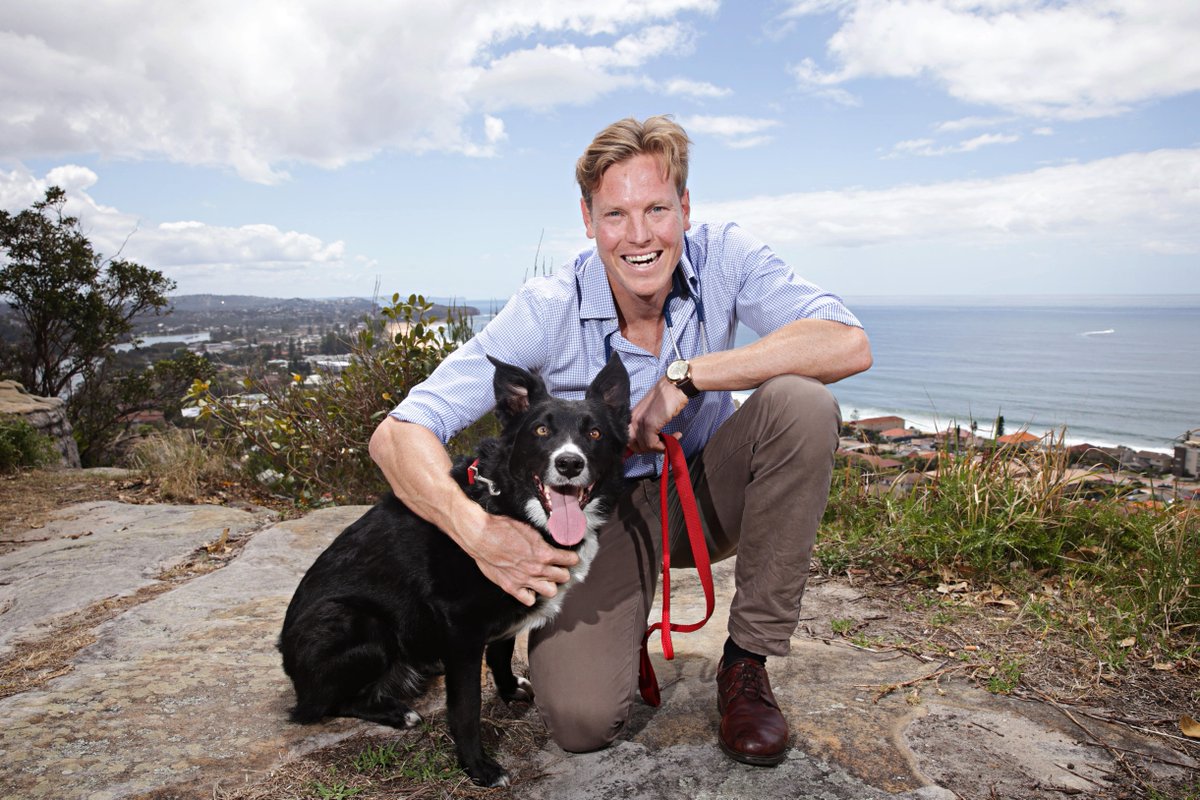 CarynMetcalfe's tweet photo. Meet Dr Lewis Hunt, who is one of the team to be selected for @bondivet. Read his story: https://t.co/qmfx6sf3op https://t.co/NaAgZMgWdv