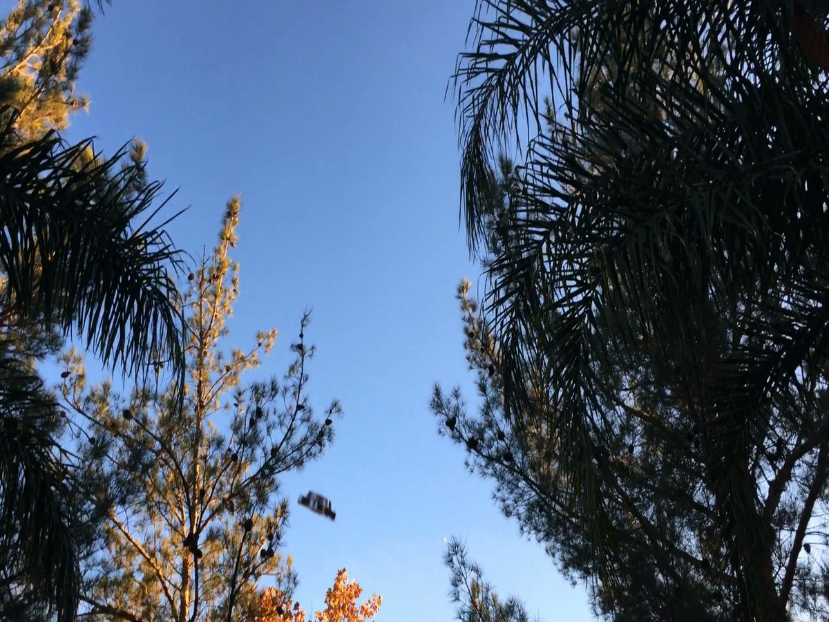 PaulParducci's tweet image. Enormous  captured of purported #UFO  taking off in Broad Daylight in Los Angeles -is this photo #proof? What do you think? #UAP