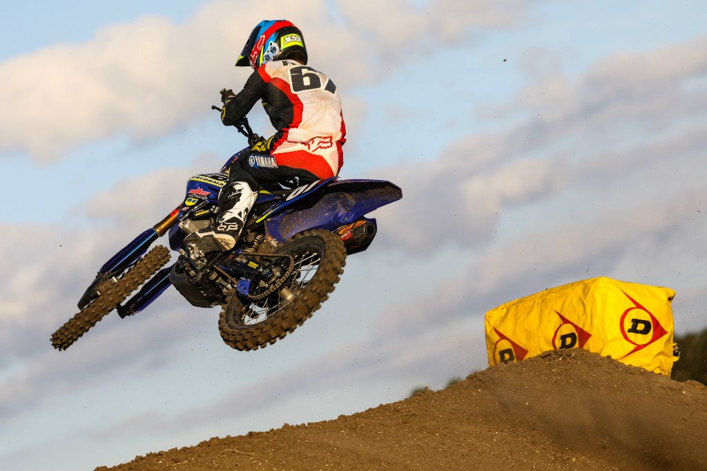 YamahaMotorUSA's tweet photo. #Yamaha #bLUcRU riders charging hard on the opening day of @ThorMXOfficial Winter Olympics of Motocross &amp; Supercross @UnlimitedMx. #jordanjarvis #jesseflock #tymasterpool #carterhalpain #2017minios #mx #moto #supercross #motocross https://t.co/wLOj6UL3HN