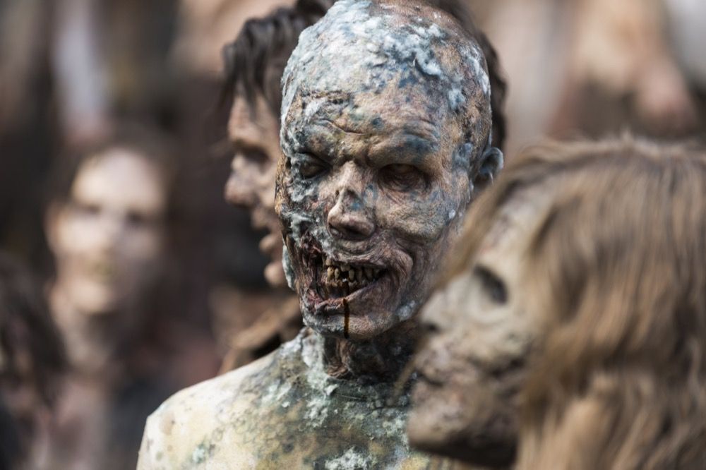 TheWalkngDeadFR's tweet photo. Photos promotionnelles du 8x05 "The Big Scary U" . #TWD [7] https://t.co/iwJTUc3OHy
