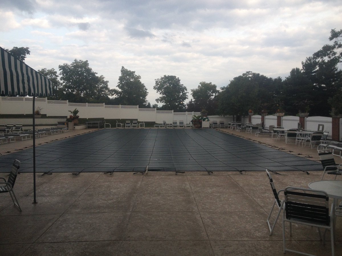 AlleghenyPool's tweet photo. Pool Covers Pittsburgh, https://t.co/fQDlsX21zm #Pool #PoolSafety #WinterSafety https://t.co/mkDak1Tddr