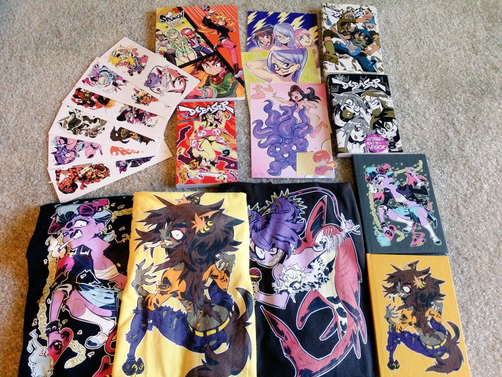My long awaited & anticipated treasure trove of @Rafchu goodness recently arrived and I was so giddy!! I absolutely ADORE her crazy-cool, dynamic characters with ATTITUDE! Best surprise was seeing the sketch request--I just LOVE bosozoku girls!! Thank youuu, Rafchan!! TwT;; ??