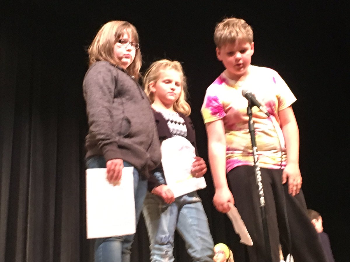 MyersMultiage's tweet photo. Myers Kids' News on Channel 3-4
Harvest Gathering 2017
#NevadaCubPride https://t.co/hgN4Fl5gEF