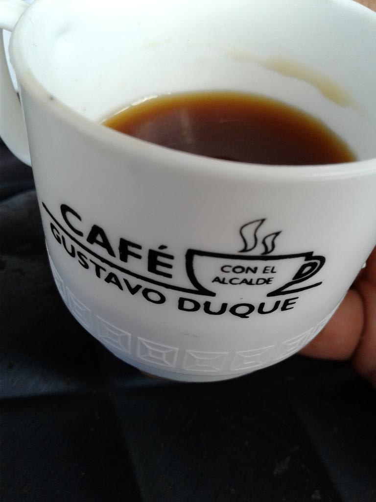 JoseVargasPJ's tweet photo. Un cafe con el alcalde de Chacao @duquegustavoS escuchando propuestas de los vecinos para mejorar nuestro municipio @maximo_sanchez https://t.co/dyc1xGi3Y4