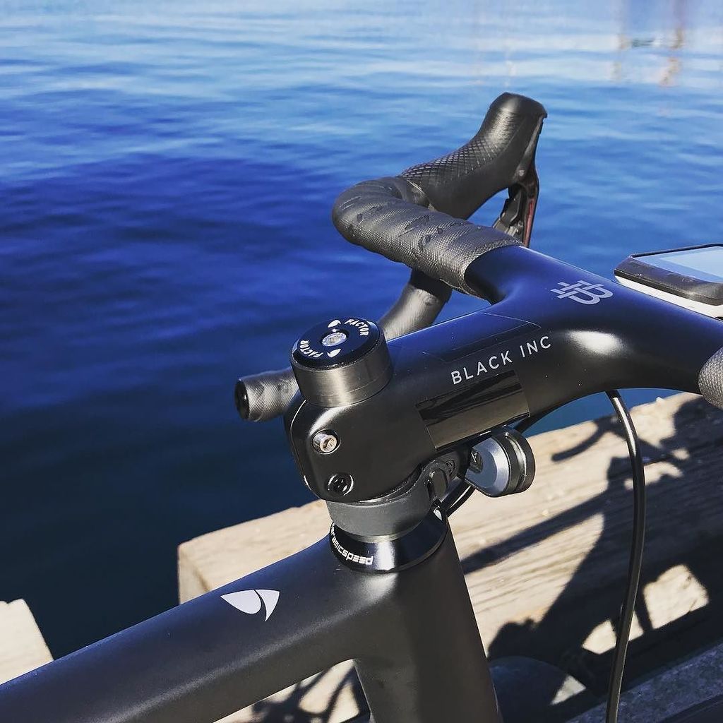 calbikelajolla's tweet photo. Black Inc makes insane components. Their one piece bar/stem are beautiful!
.
.
@blackinc @factorbikes #factor #blackinc #carbon #probike #cycling #bikelife #thatwaterthough https://t.co/wSAFgSp55Q https://t.co/TicVikpnU1