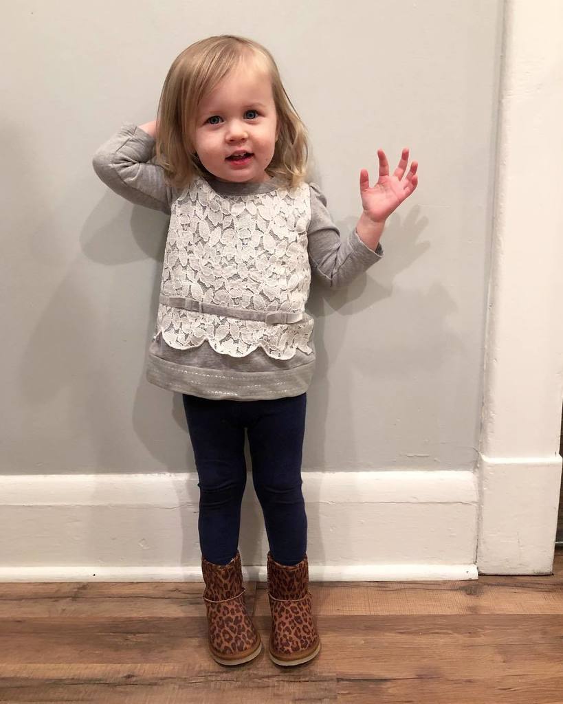 jenhatzung's tweet photo. Girlfriend is OPINIONATED... no idea where she gets it from π€π€π€ #ellieWallPose #helloEleanorRuth https://t.co/Cn2jwzWOCy