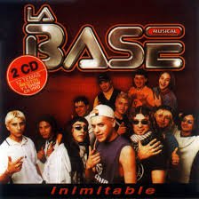 chicabostera1's tweet photo. Cómo en los viejos tiempos @oscarlarepa la #BaseMusical los mejores de la cumbia Argentina siempre los escucharemos de por vida a los chicos a @Nestor_NBLQ y @cartu_verdadero nunca los vamos a olvidar @aguirrecrys12 ¡y según la moraleja!.🎸🎶 https://t.co/5YQmqHv1Op