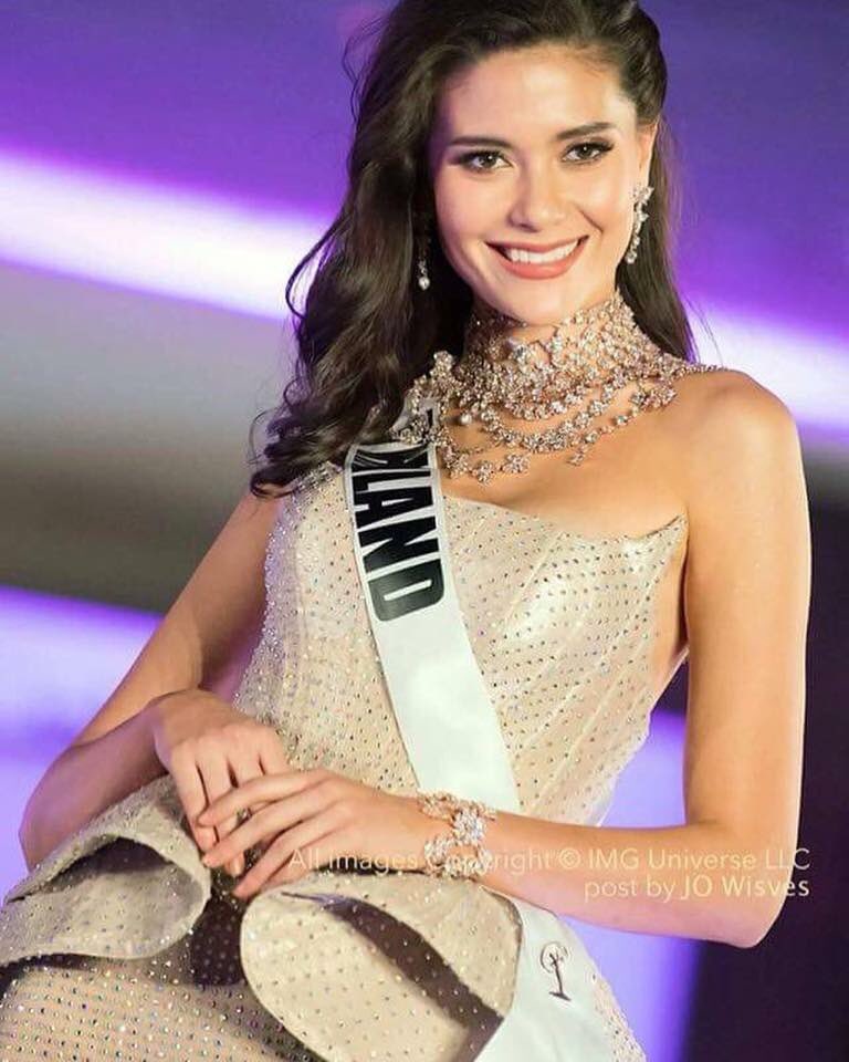 KalyamonJipata's tweet photo. ฟาดมากกกกกกกกกก กราบพี่โจ้ทำชุดนี้ดีจังงงงค่ะ วี๊ดดดดด  #MissUniverse #Thailand https://t.co/DuOPUDV5oq