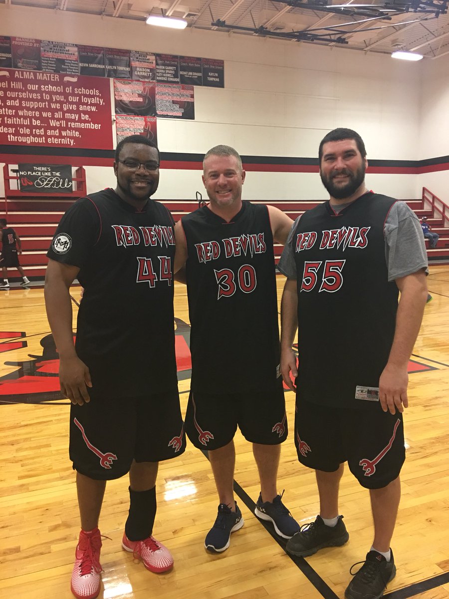 Had a blast playing with my classmates in the Alumni game <a href="/Chisd/">Chapel Hill ISD</a> thanks Coach <a href="/theConfinalGuru/">P. Anthony Williams</a>! Put me in <a href="/MikeMhatch/">Mike Hatch</a> I’m ready!