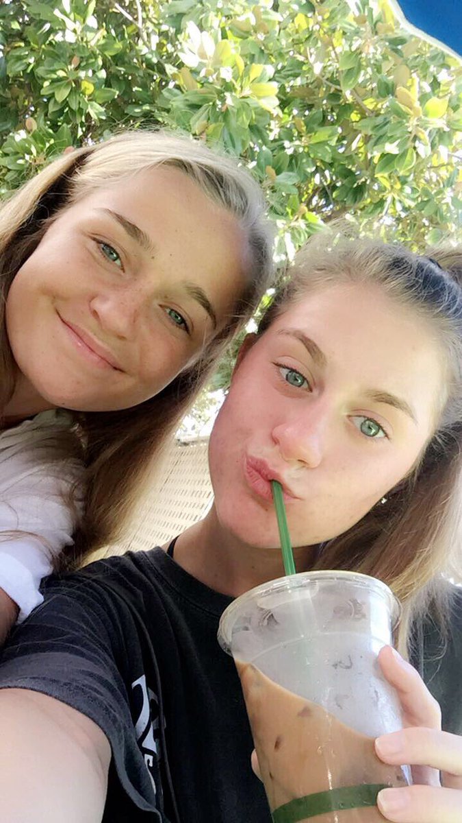 delaneyruth0's tweet photo. happy birthday to the best person i know 💞 thankful for all our amazing mems!!! miss uuu let's hang soon! :) https://t.co/WJGNDKo7f4