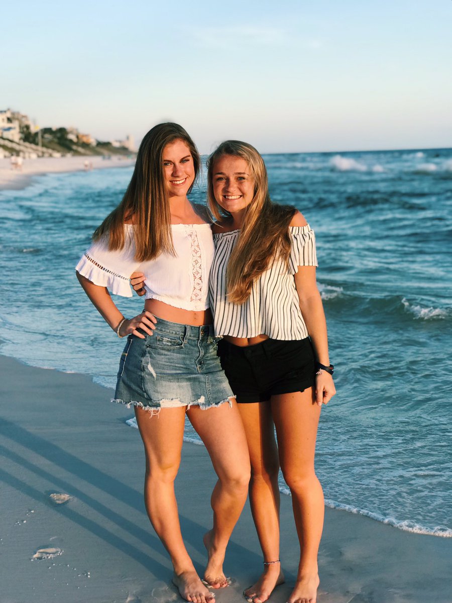 delaneyruth0's tweet photo. happy birthday to the best person i know 💞 thankful for all our amazing mems!!! miss uuu let's hang soon! :) https://t.co/WJGNDKo7f4