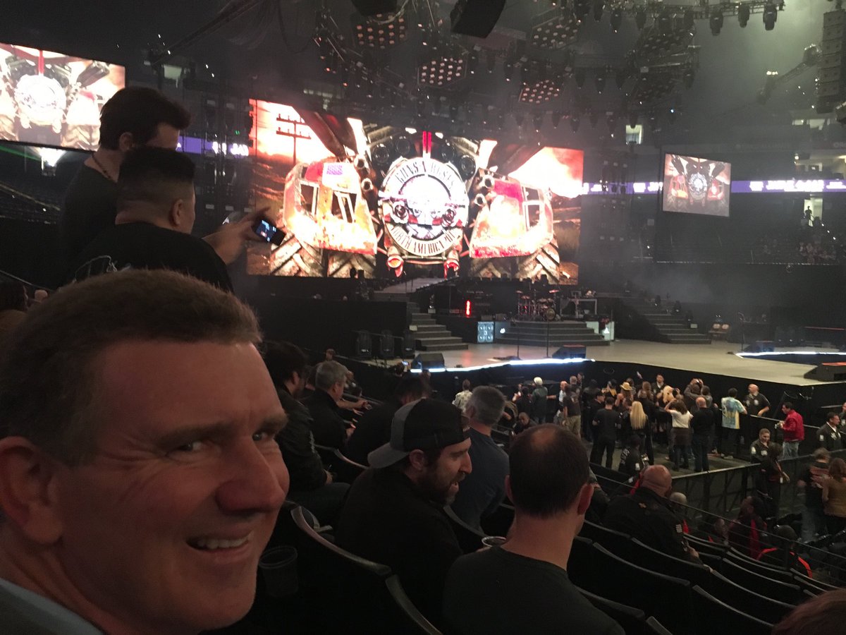 JudyJessen8's tweet photo. We made it, Guns n 🌹 https://t.co/7UFG2G8qyZ