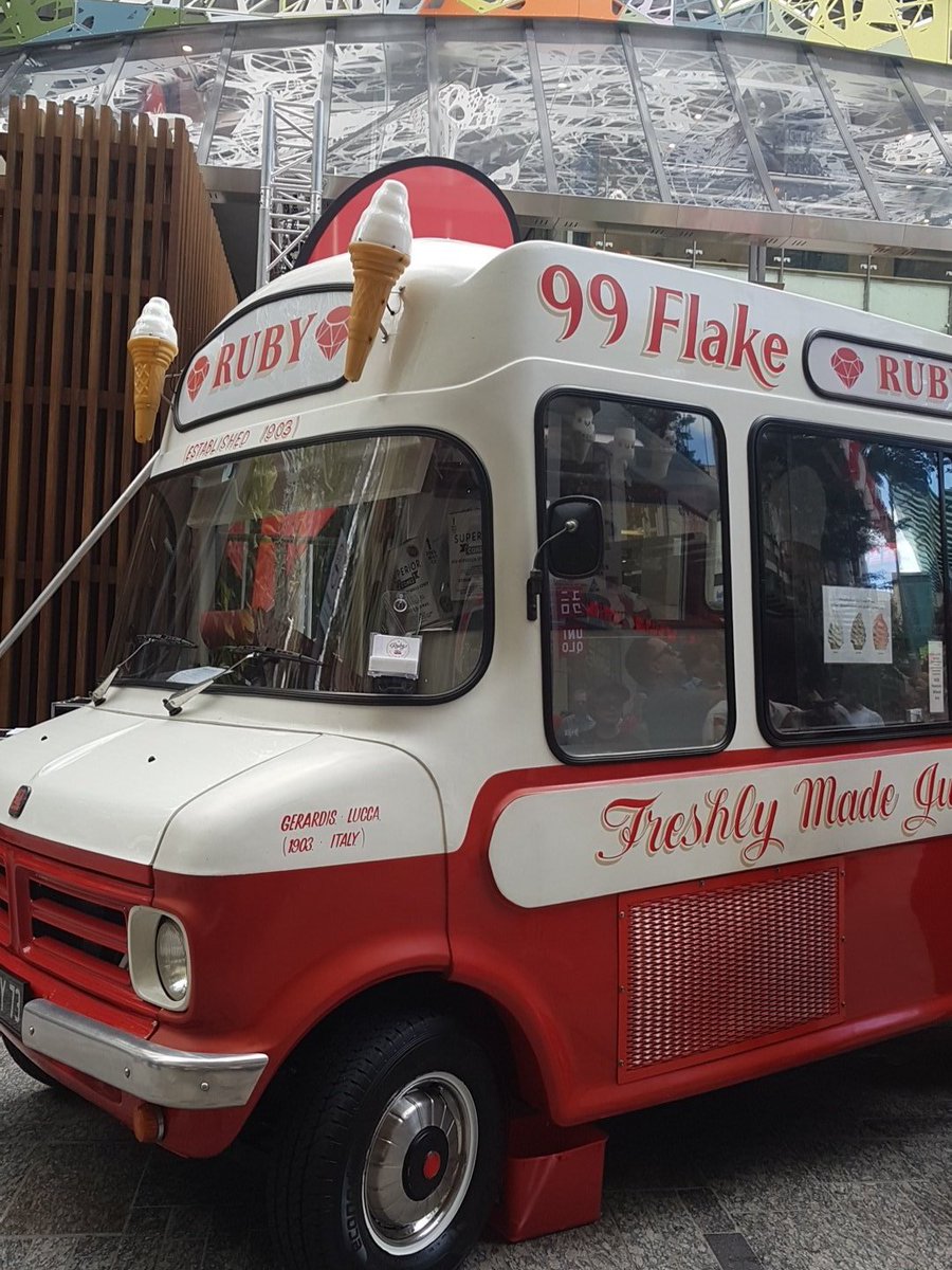 There is still time to get your free icecream at Queen St mall #SnapBrisbane