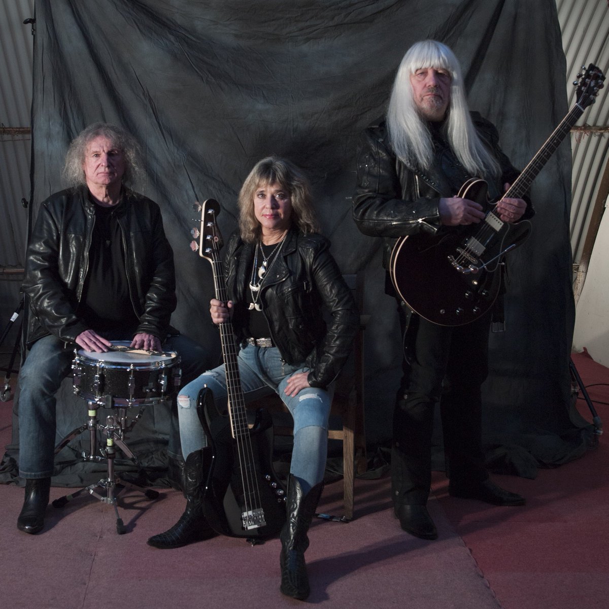Suzi__Quatro's tweet photo. Fri, Oct 27th, 2017 sees the European release of Quatro, Scott &amp; Powell, the debut album of the super group QSP  -https://t.co/5FEHYrvFTN https://t.co/xirOEGgPDQ