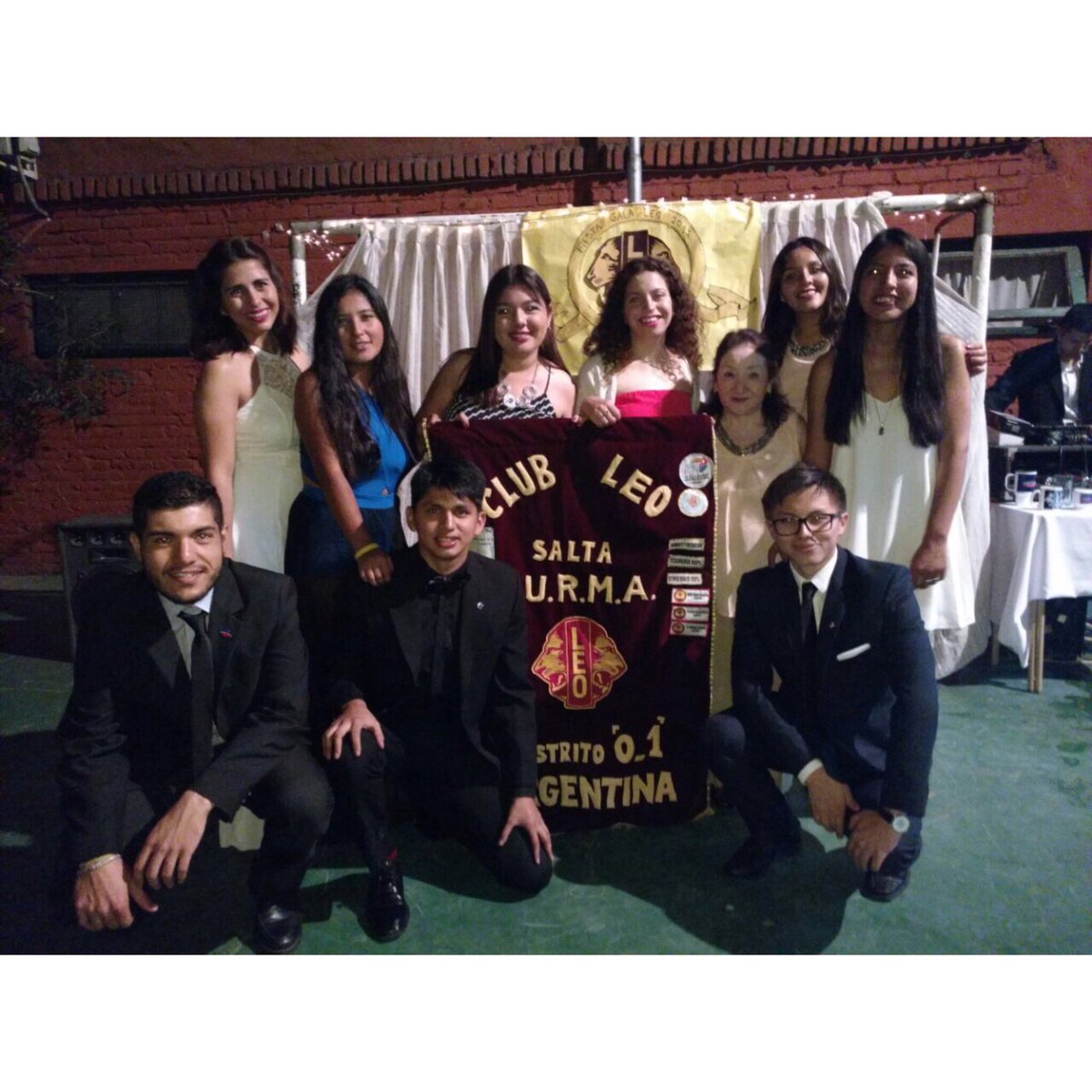 clubleoTURMA's tweet photo. Participamos de la II ReDi LEO, la cuál fue organizada por el Club Leo Del Jardín, de la provincia de Tucumán. Nos capacitamos, tuvimos reuniones, nos hermanamos con el Club anfitrión, pasamos un finde con personas increíbles e hicimos lo que mejor nos sale..SERVIR 🦁😃 #ReDiLEO https://t.co/1VzFSjBu2M