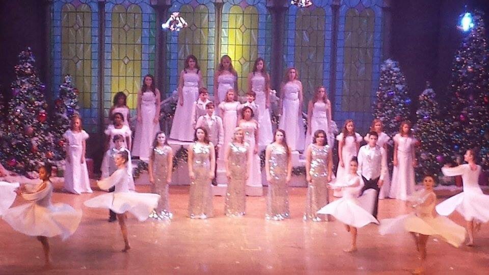 Keep retweeting our contest post for a chance to WIN FREE TICKETS!!!! Get your tickets for the Heart of Christmas Show now!! Call 910-978-1119!!!!