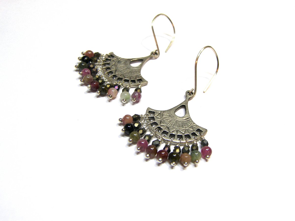 lunaessence's tweet photo. Tourmaline Chandelier Fan Earrings Gemstone Earrings Tourma… https://t.co/dbOcAJt6GK #EtsyJewelry #HealingProtection https://t.co/3UgeQUsLF0