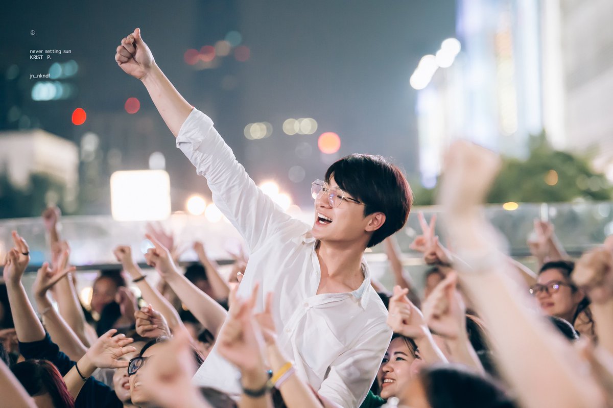 kristtps's tweet photo. ฉันคิดถึงเธออีกแล้ว.. https://t.co/kNfE1oxeWG