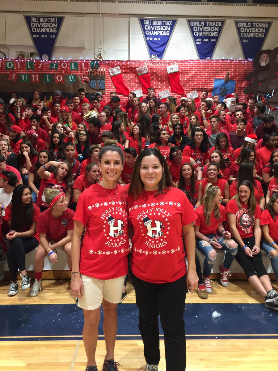 evarrial's tweet photo. Que bonito evento! Que orgullo nos da ver as estos estudiantes competir. #botc2017 #hhs #classof2019 https://t.co/hUEBFy2kDV