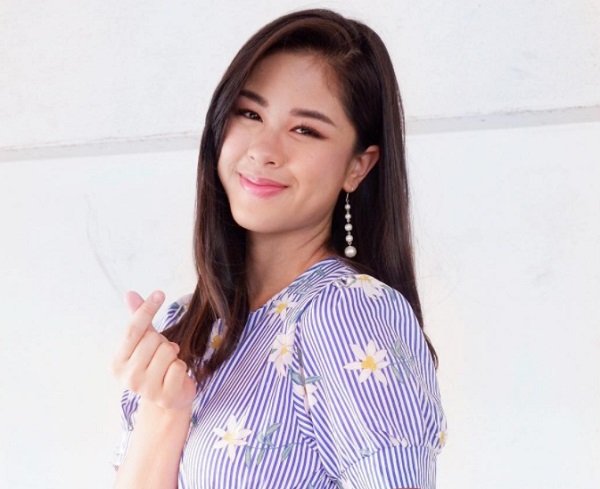 Showbiz_Polls's tweet photo. ATTENDANCE CHECK: If you are a fan of Kisses Delavin (@delavinkisses), retweet this tweet and help our country's pride.

1RT = 1 VOTE

#MissUniverse #Philippines https://t.co/hWvmuCVVoX