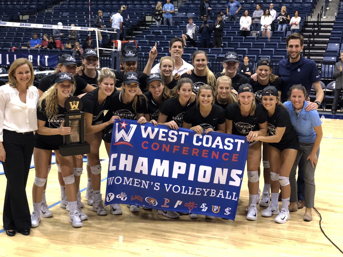 USDVolleyball's tweet photo. Feels great to be champ!

https://t.co/X9p9sxl6bu

#USDWVB #WeArentDoneYet #Champions https://t.co/RfB9VGHWxR