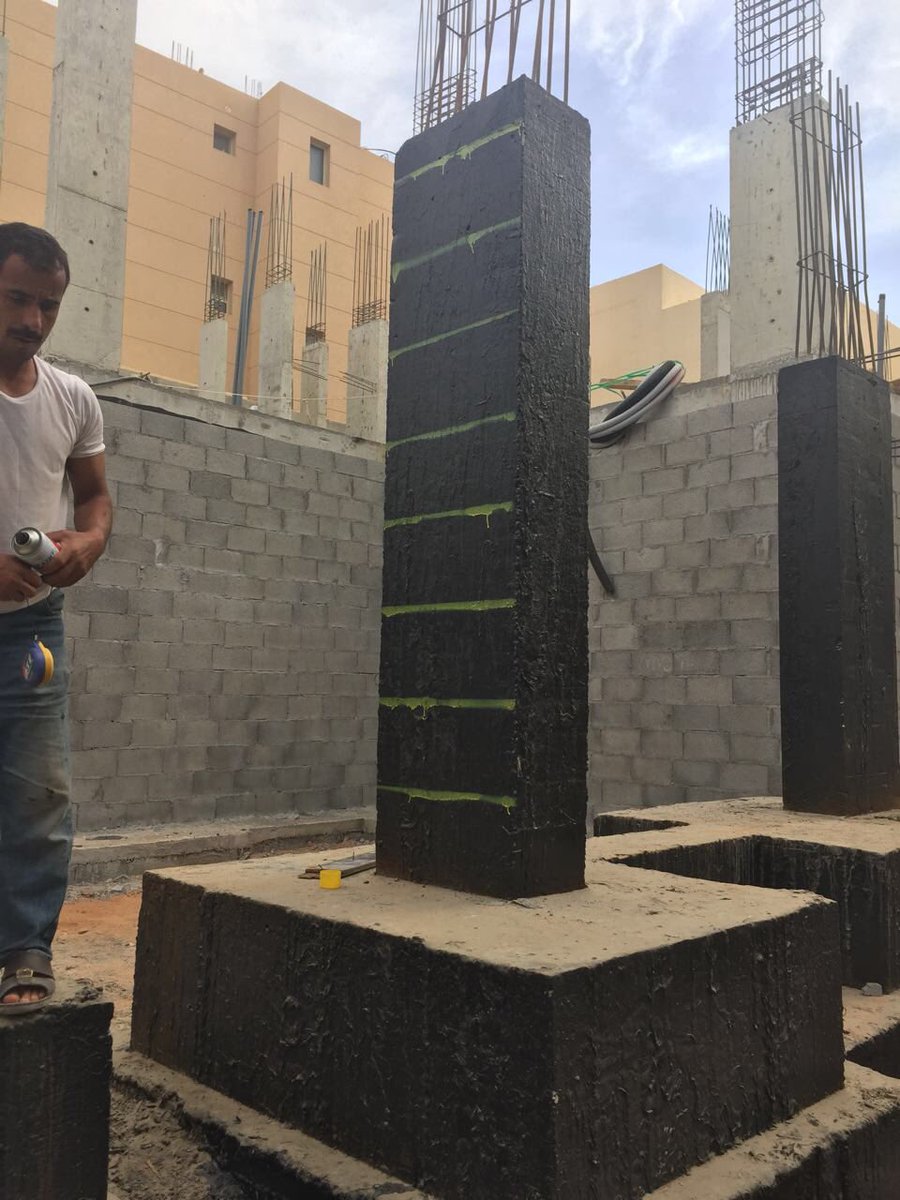 ssrrr22's tweet photo. حتى لا يحدث هبوط (هضوم) للدفان مستقبلا وتهبط الارضيات و نضطر الى تكسير البلاط وصبة الارضيات واستبدال البلاط
يتم الدفان على طبقات كل طبقة ارتفاعها ٢٥سم مع الرش والدك لكل طبقة
درهم وقاية ولا قنطار علاج
#كتاب_أخطاء_في_البناء
#أخطاء_في_البناء https://t.co/4bg84pFK9O