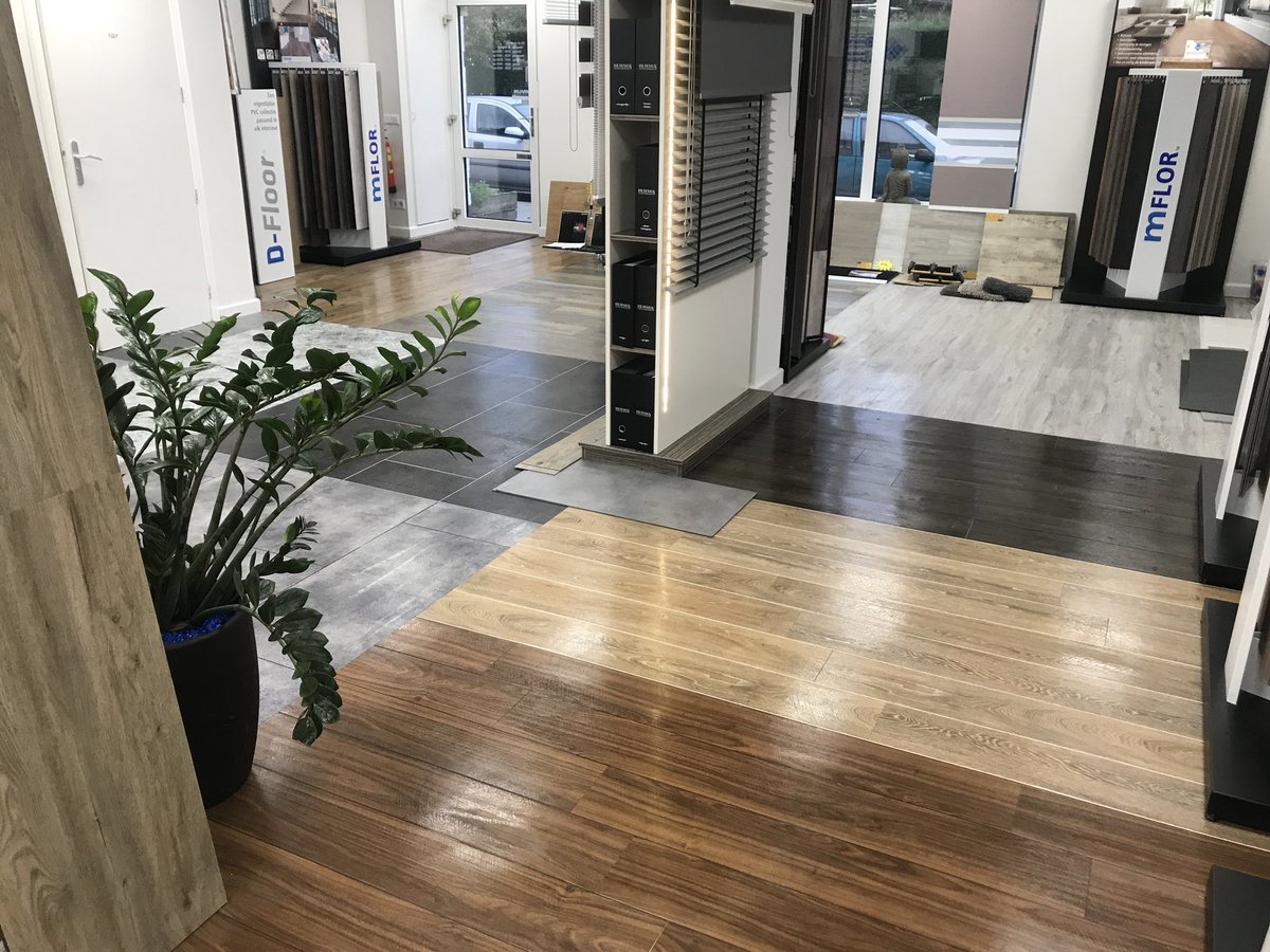 dannys_vloeren's tweet photo. Danny’s vloeren is van alle markten thuis #vloerenverwijderen #vloerenleggen #pvcvloeren #egaliseren #houtenvloeren #parketvloeren #design #forinn #wolff en wij hebben een schitterende #showroom in #geldrop  #Noordbrabant  #vloerverwarming #traprenovatie kom een langs😉 https://t.co/8sx4BRo2d0
