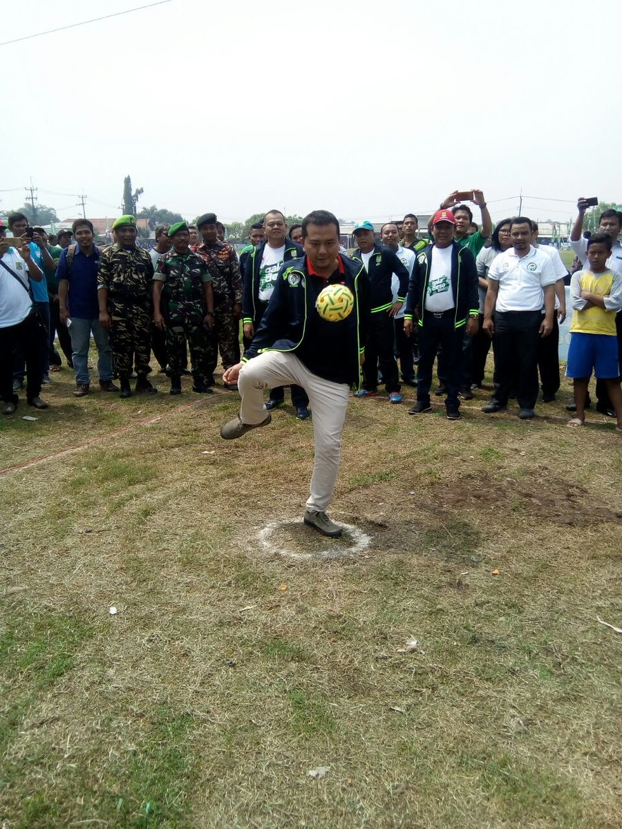 Dengan #LigaDesaNusantara menjadi salah satu cikal bakal munculnya Atlet Indonesia
<a href="/jokowi/">Joko Widodo</a> 
<a href="/EkoSandjojo/">Eko P. Sandjojo</a> 
@KangSyaifulHuda 
<a href="/KemenDesa/">Fast Track Travel</a> 
#Merdesa