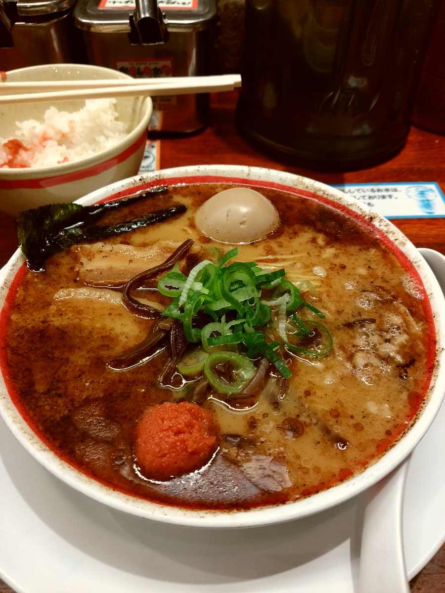 Suzuno 久しぶりの 九州じゃんがらラーメン どちらも全部のせ そして 私は大好きなキクラゲと茹でキャベツをトッピング ラーメン じゃんがら 九州じゃんがらラーメン じゃんがらラーメン からぼん ぼんしゃん