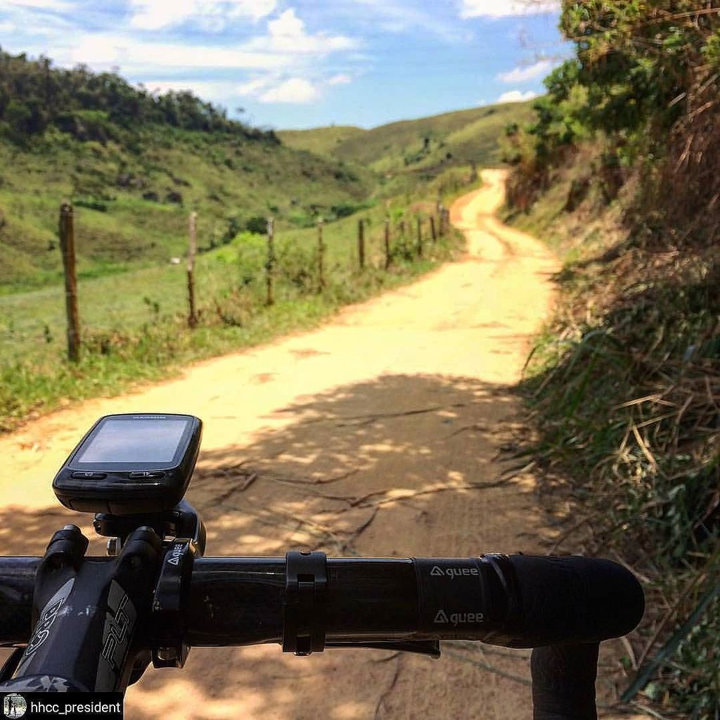 GUEE_Intl's tweet photo. Always summer in brazil. What an awesome gravelride. .
.
#guee #bikeaccessories #iMount .
.
#cx #crosscountry #gravel #gravelride #merida #fixed #fixie #fixedgear #cyclingroads #cyclinglife #roadtonowhere .
.
#brazil #brasilien #riodejaneiro #rio
.
.
(c)@hhcc_president via β¦ https://t.co/UkQaodX5yh