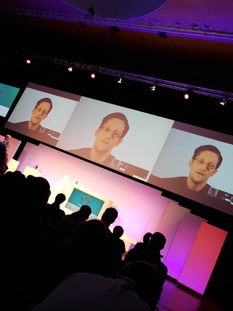 TheTallOne_203's tweet photo. Edward Snowden live videocast talking about security and privacy #JBFOne #JBFOne2017 https://t.co/0vcgLD9Mu9