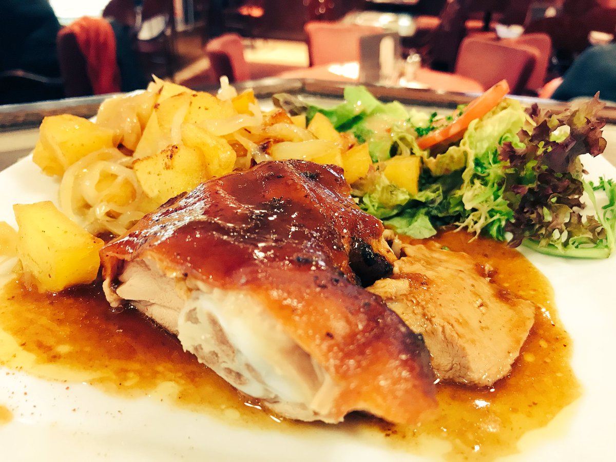 cafechabalier's tweet photo. #cochondelait #restaurantparis #cafechabalier #platdujour #foodporn #yummy #paris #restoparis
A très bientôt au #CaféCHABALIER !
#CAFE #CHABALIER #AccorHotelsArena #LaCinemathequeFrancaise
Notre carte https://t.co/8yjsT4S2du https://t.co/ibfLZYRA76