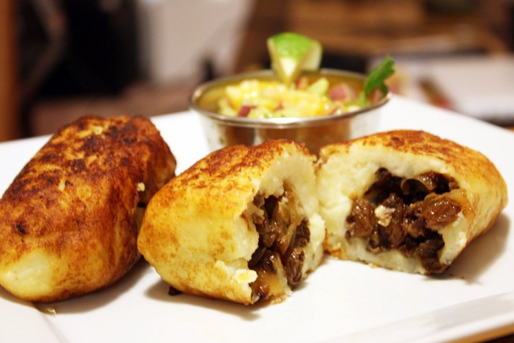 milanbirmingham's tweet photo. #WednesdayWisdom? Warm up on an array of dishes at Milan Birmingham.  😋
https://t.co/hUqChN9MNf 
#Authentic #IndianCuisine #MilanIndianCuisine #Birmingham #Resturants https://t.co/imTAF9EFvv