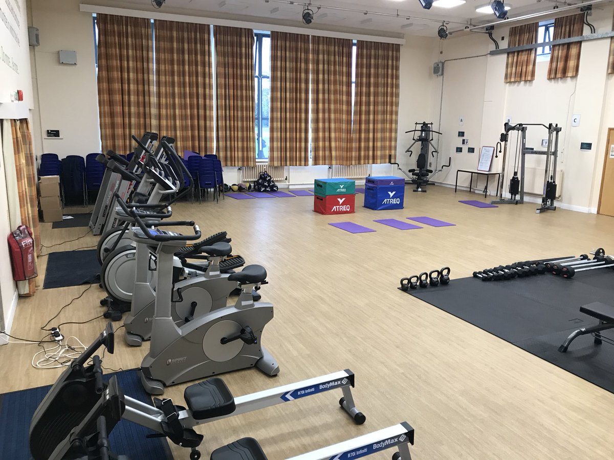 PriestlandsPE's tweet photo. The new ‘Priestlands fitness suite’ set up and ready for action. https://t.co/IgZ2Om0lhZ