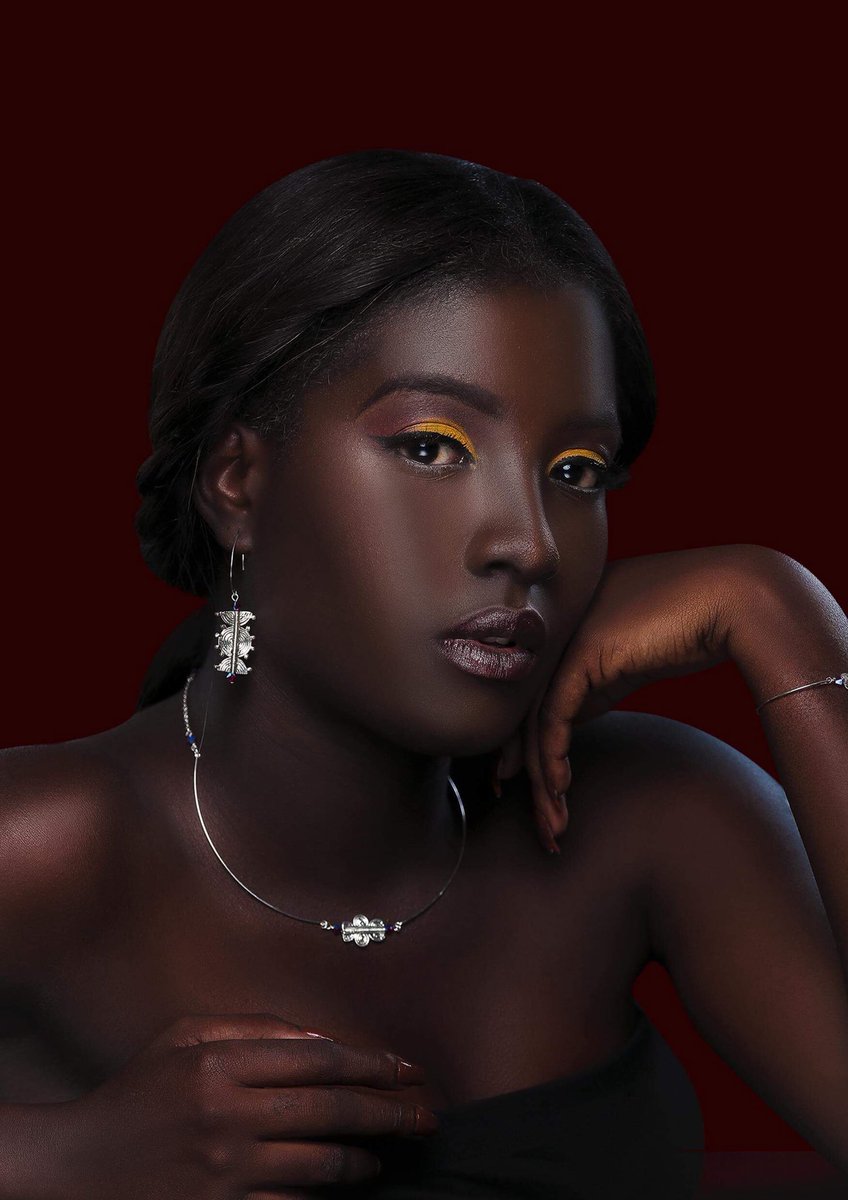 OryahCreations's tweet photo. Oryah, collection Essika 

© Philippe Loret 

Disponible en ligne https://t.co/jW0Ik2K4cE

A #Abidjan
• Calebasse Creations 
• Diana Concept Store https://t.co/7FR6Nq7k9A