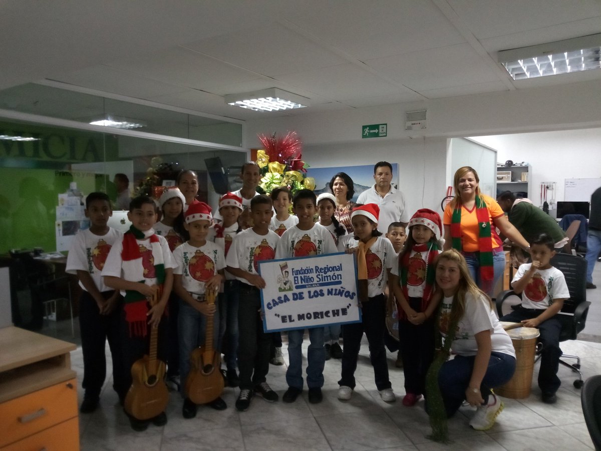 Irene83Pino's tweet photo. @FrnsEdobolivar C.D.L.N El Moriche  visitó a @DiarioPrimicia llevando su parrandon con alegría @FNNSimon @JustoNogueraP @Msuarezsot https://t.co/meExl3xxxQ