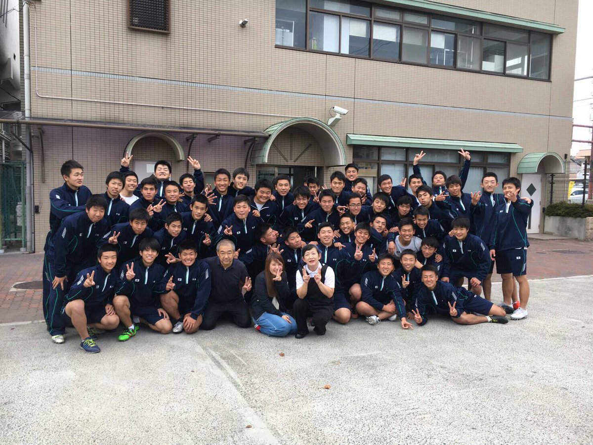 keserasera0521's tweet photo. 3年間やってきた仲間と過ごした授業が今日で終わりました。
めちゃくちゃ寂しいわ
でも皆ありがとう!!
#産高
#3P2
#金谷クラス
#仲間と過ごすBeautifulLife https://t.co/G58edFFOaX