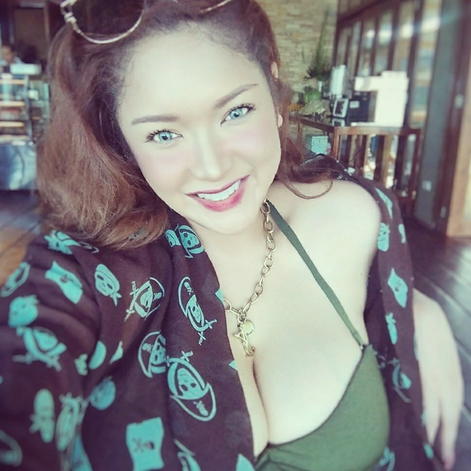 kathsundiam's tweet photo. #NewProfilePic https://t.co/J7BTAHsyLp